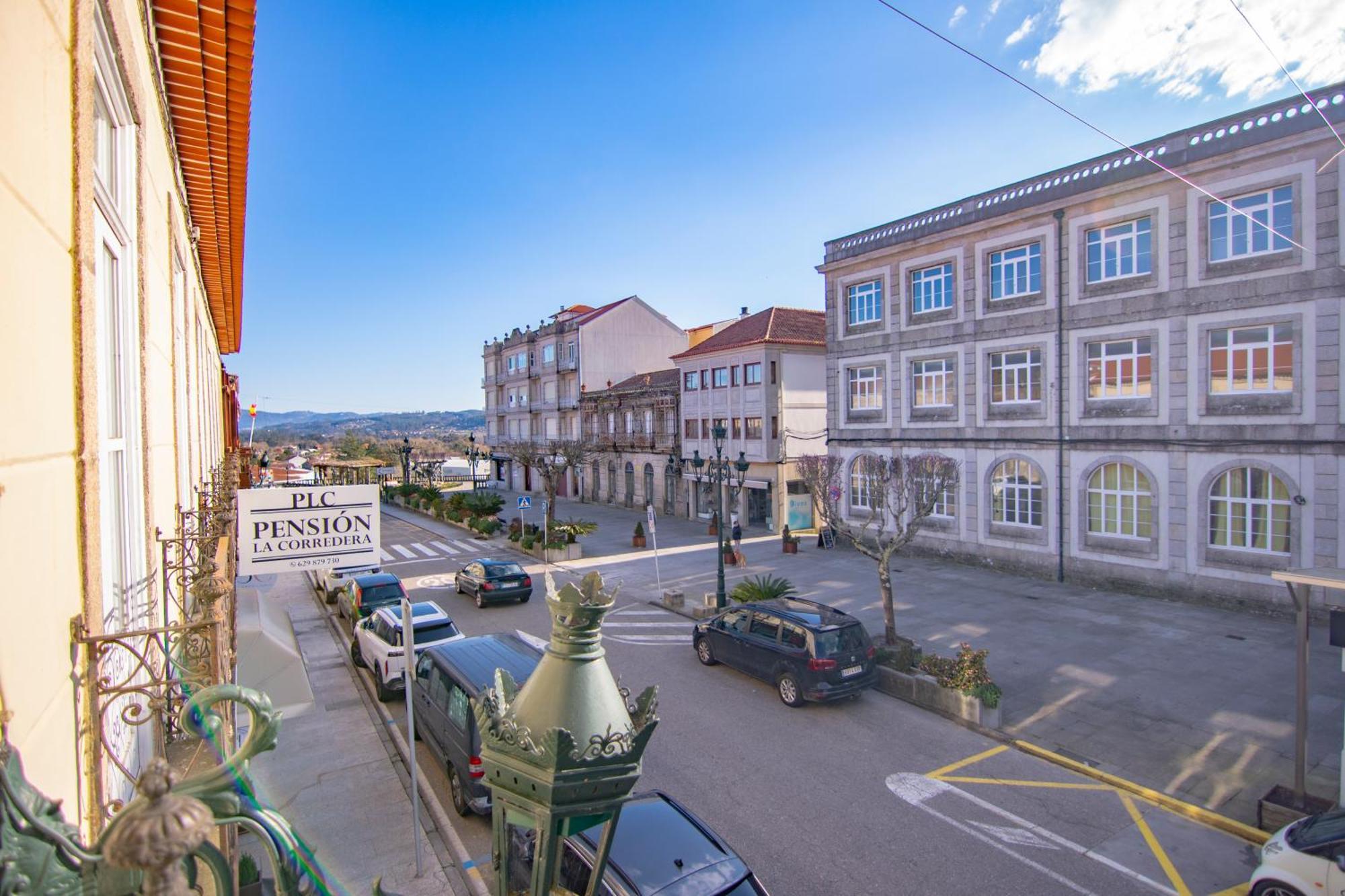Pension La Corredera Tui Bagian luar foto